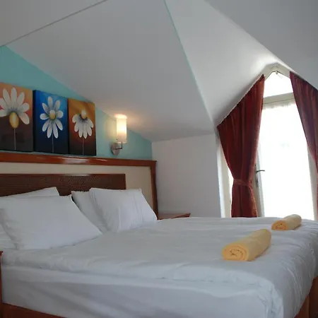 Hotell Adora